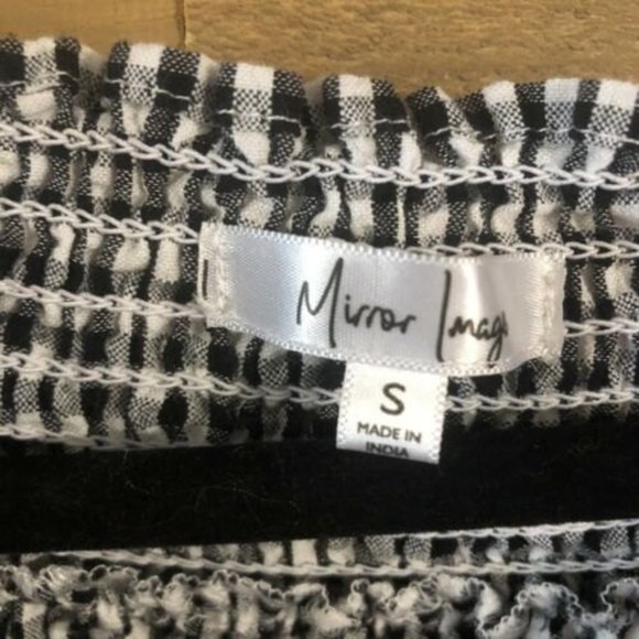 Mirror Image womens Off The Shoulder/ Boat Neck Detailed Black/white top shirt S - Picture 2 of 4